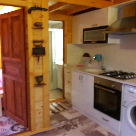 Yalili Wooden House *